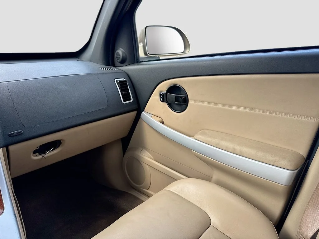 Used 2008 Beige Chevrolet LT image 28