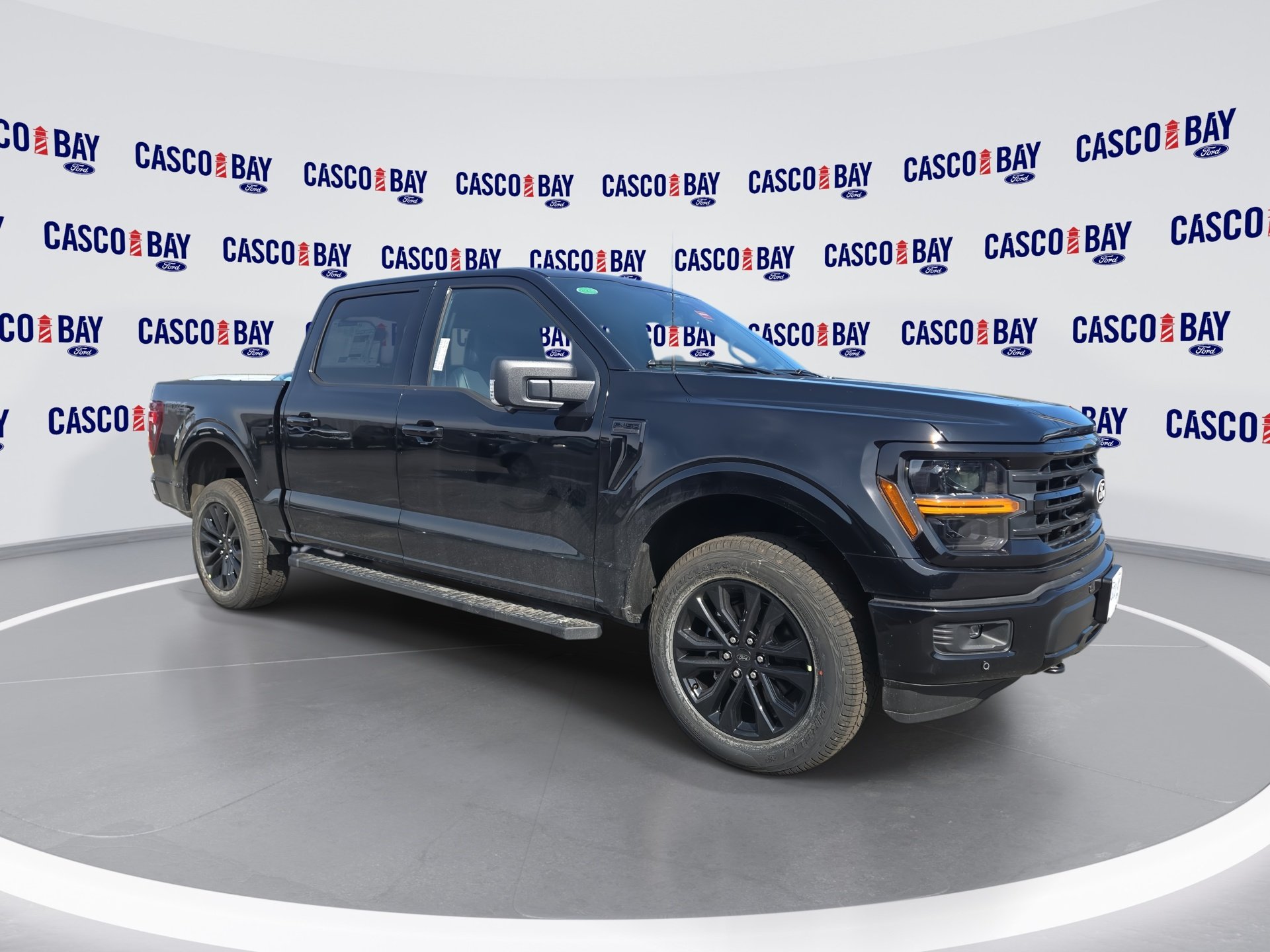 New 2026 Agate Black Metallic Ford XLT image 1