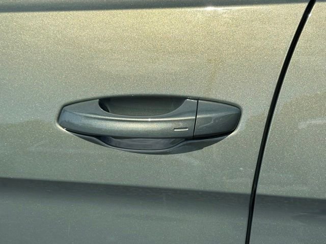 New 2026 Avocado Green Pearl Volkswagen 2.0T Peak Edition image 14