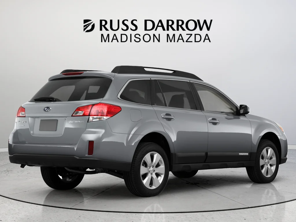 Used 2010 Silver Subaru 2.5i Premium image 3