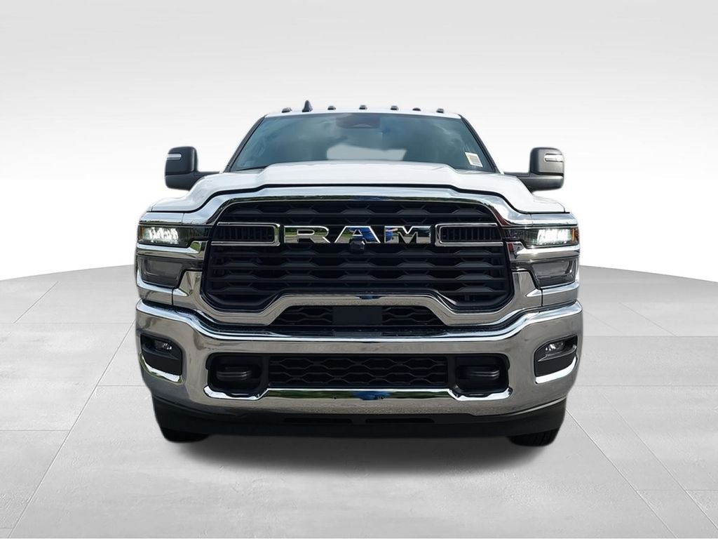 New 2026 Bright White Clearcoat RAM Tradesman image 3