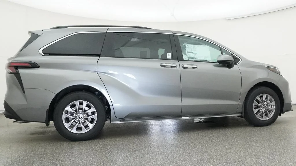 New 2026 Heavy Metal Toyota XLE image 15