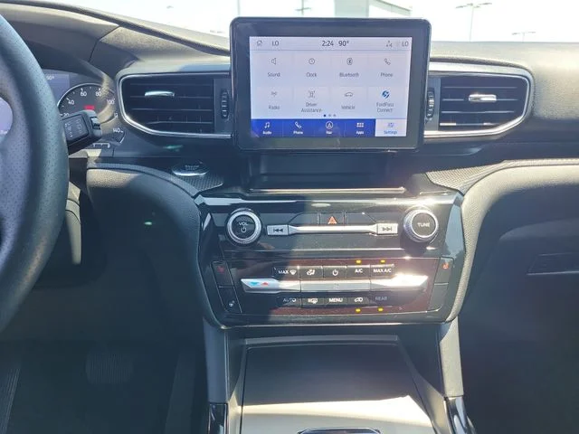 Used 2023 White Metallic Ford ST-Line image 23