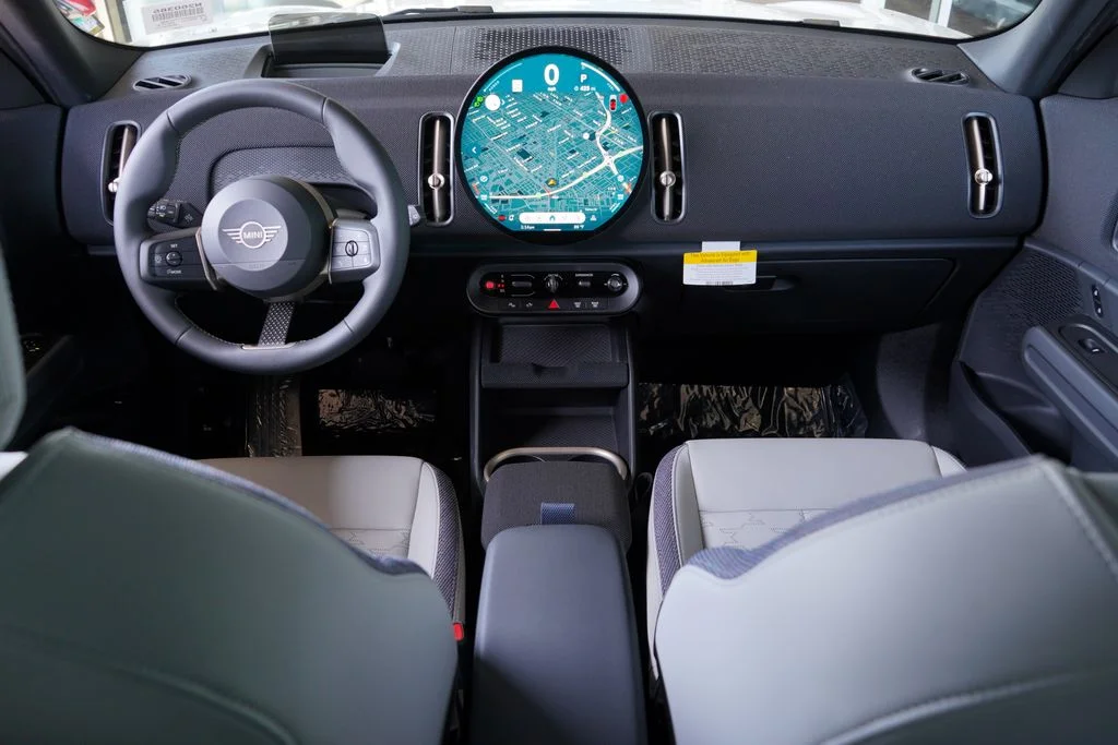 2026 MINI Countryman S - Photo 16