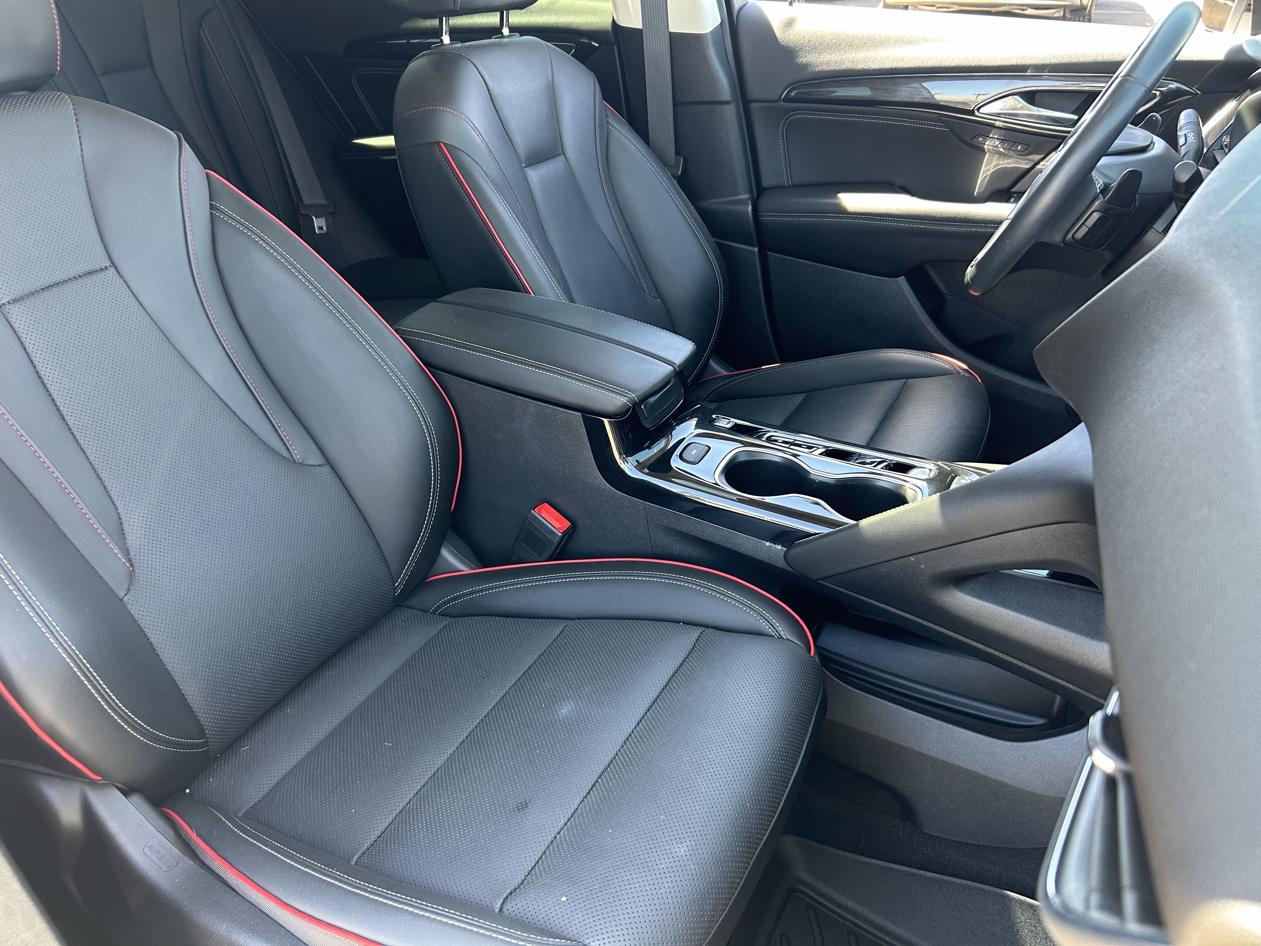 2022 Buick Envision Essence - Photo 13