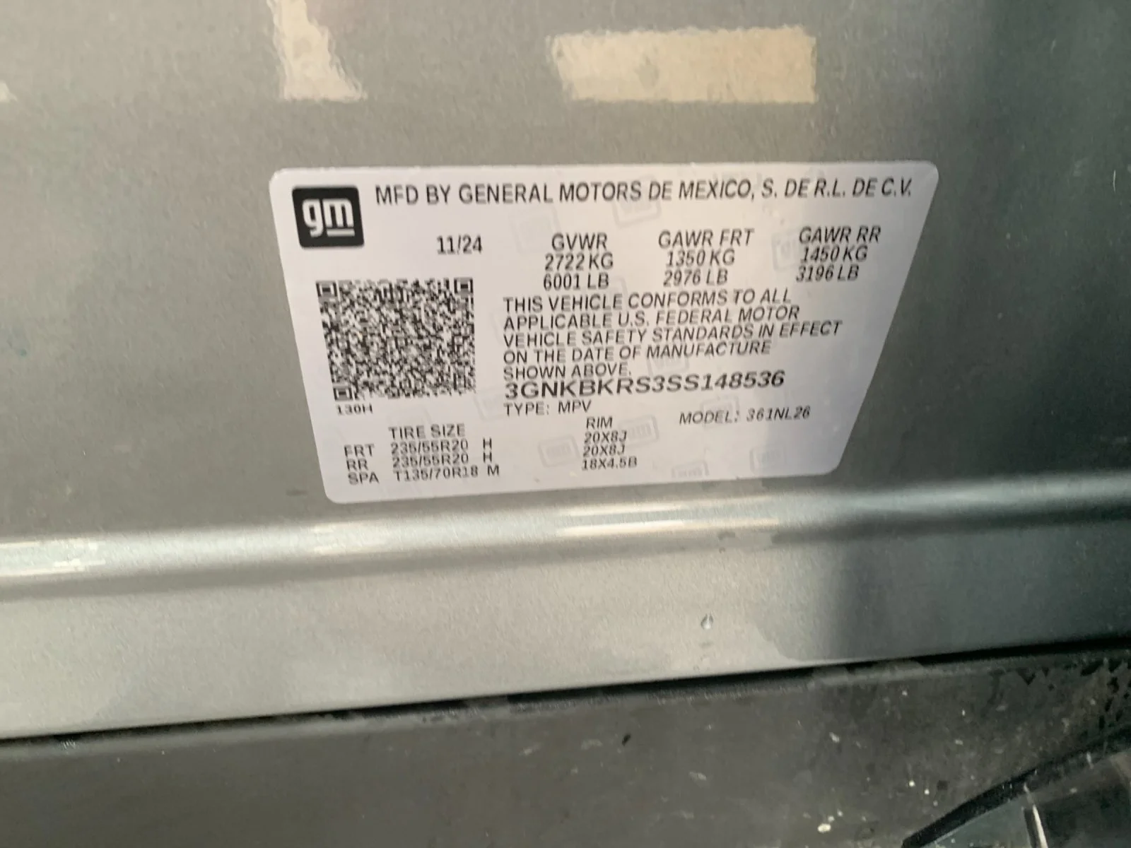Used 2025 Sterling Gray Metallic Chevrolet RS image 32