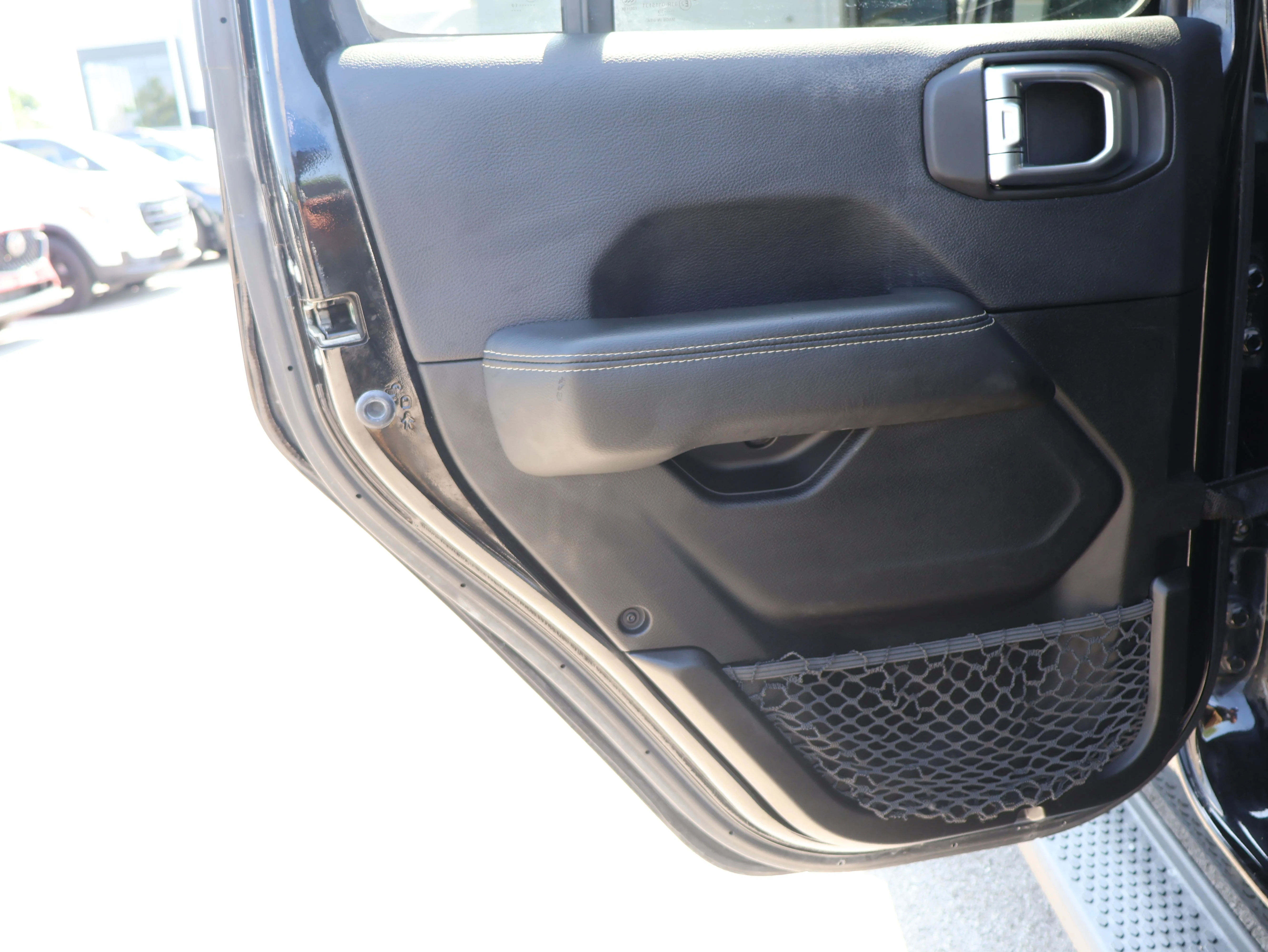 Used 2019 Black Clearcoat Jeep Sahara image 19