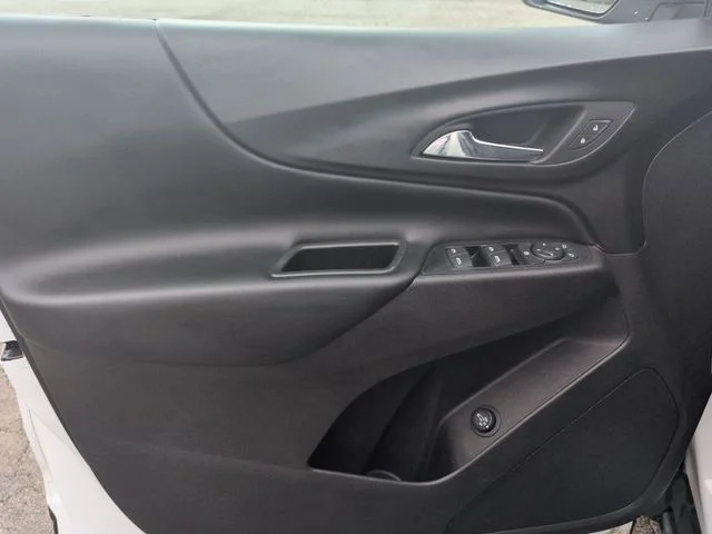Used 2019 White Chevrolet LT image 24