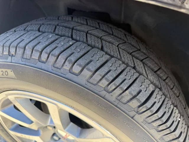 Used 2015 Onyx Black GMC Denali image 16