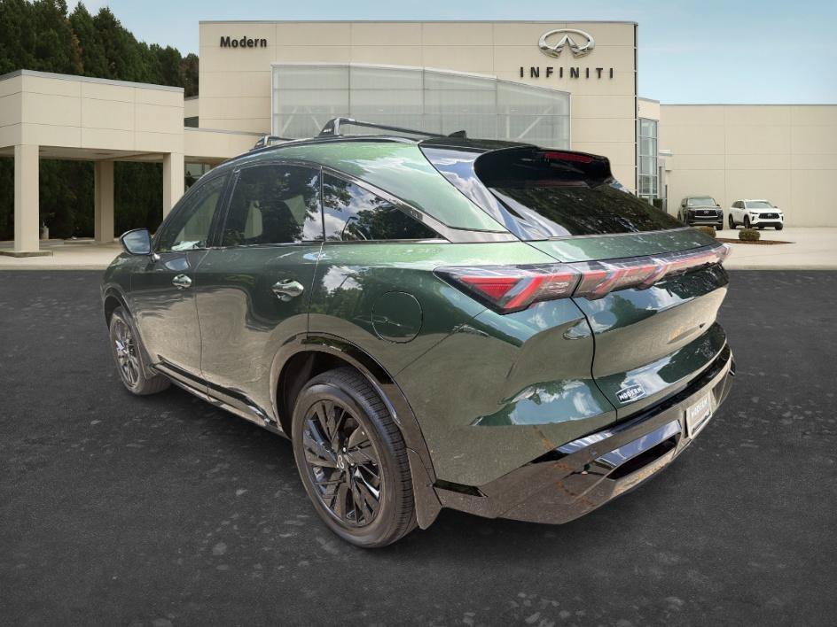 New 2027 Deep Emerald INFINITI SPORT image 9
