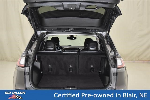 Certified Used 2020 Granite Crystal Metallic Clearcoat Jeep Limited image 10