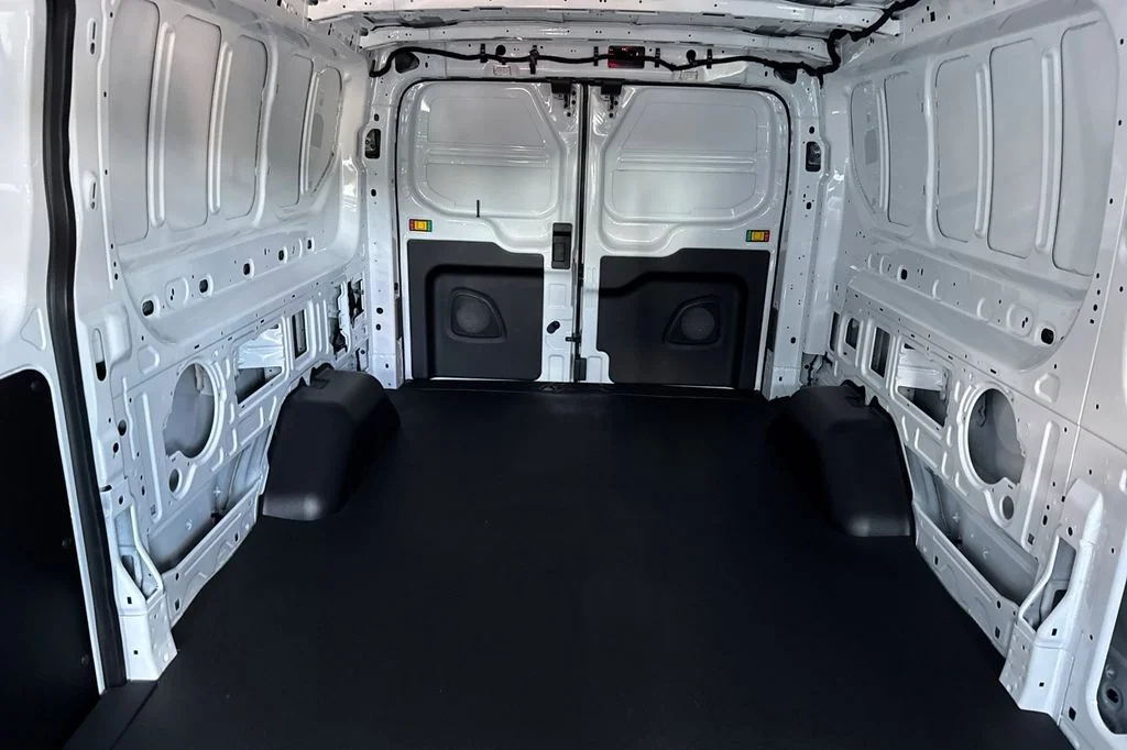 New 2026 Oxford White Ford Cargo Van image 15