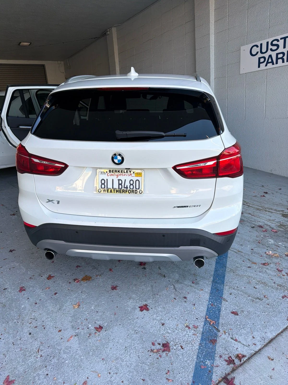 Used 2019 White BMW xDrive28i image 5