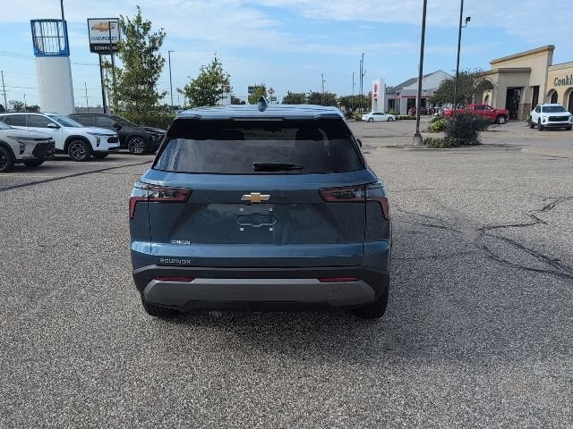 New 2027 Lakeshore Blue Metallic Chevrolet LT image 18