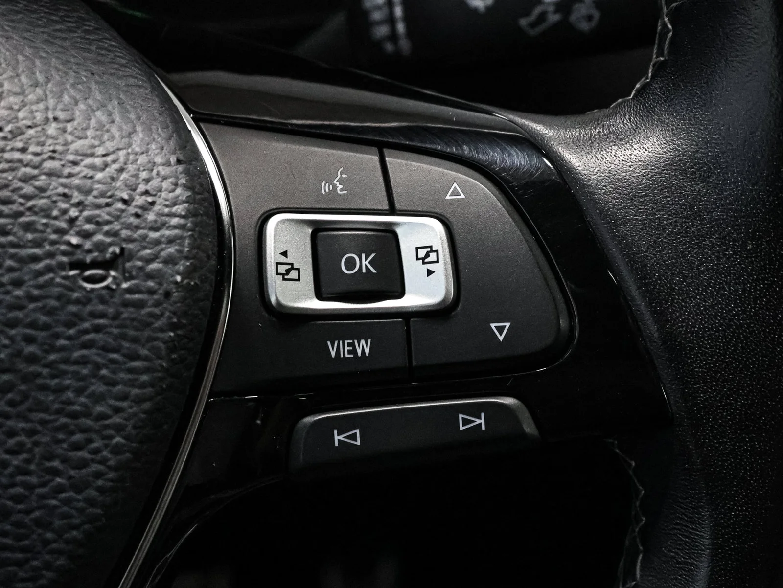 2021 Volkswagen Tiguan SE R-LINE BLACK - Photo 35