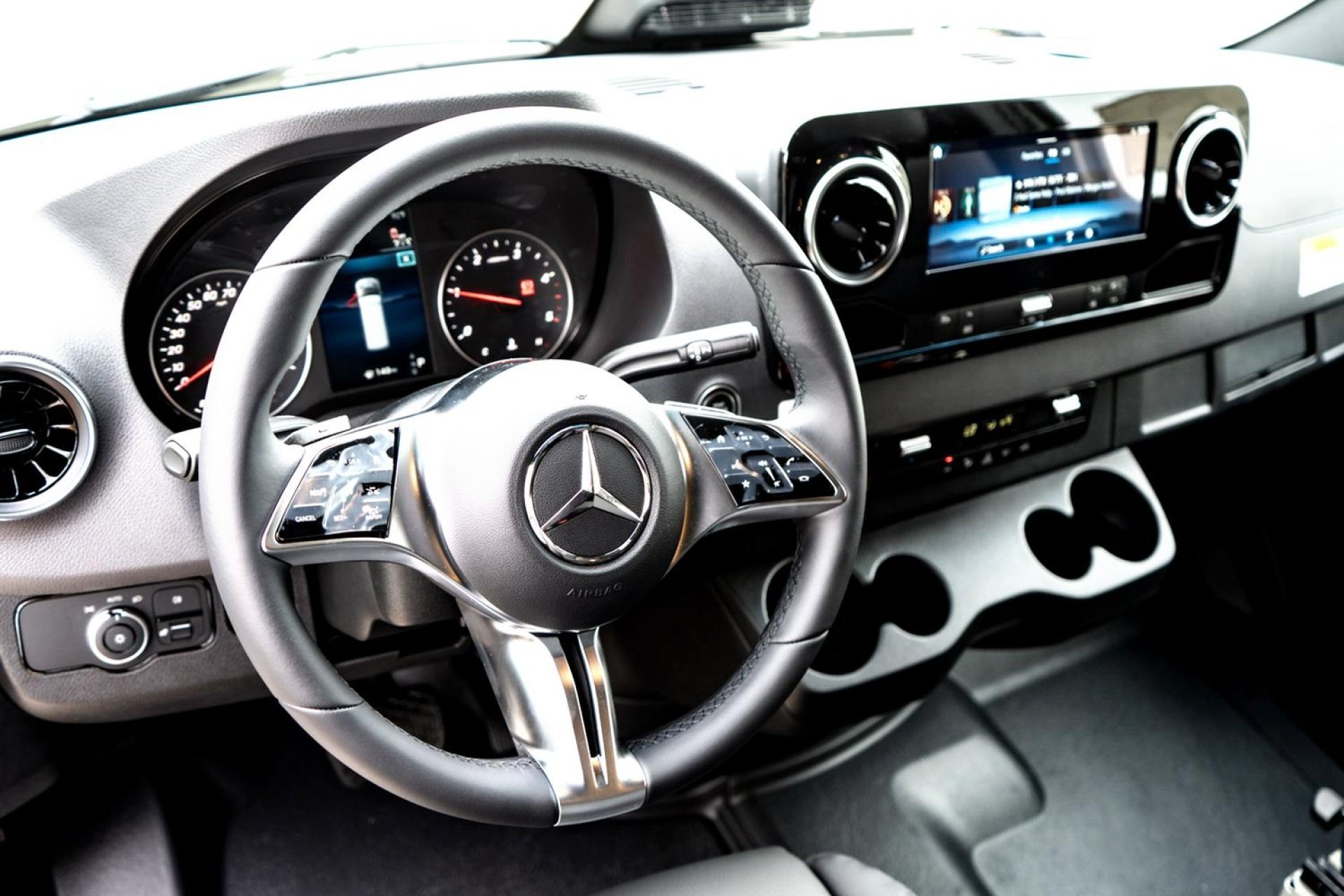 2025 Mercedes-Benz Sprinter Cargo Van Base - Photo 10