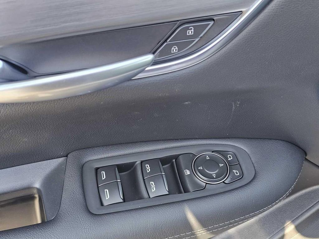 2026 Cadillac XT5 Luxury - Photo 12