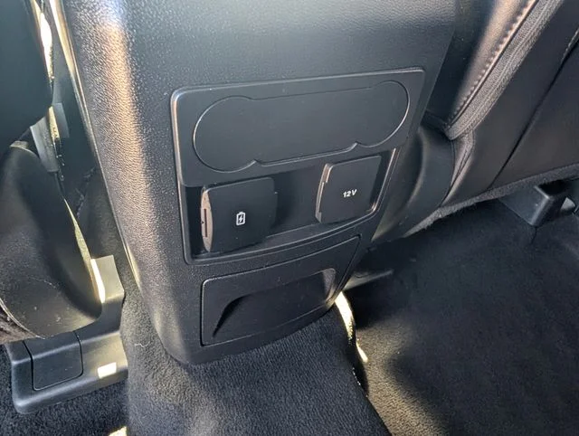 Used 2024 Silver Ford XLT image 16