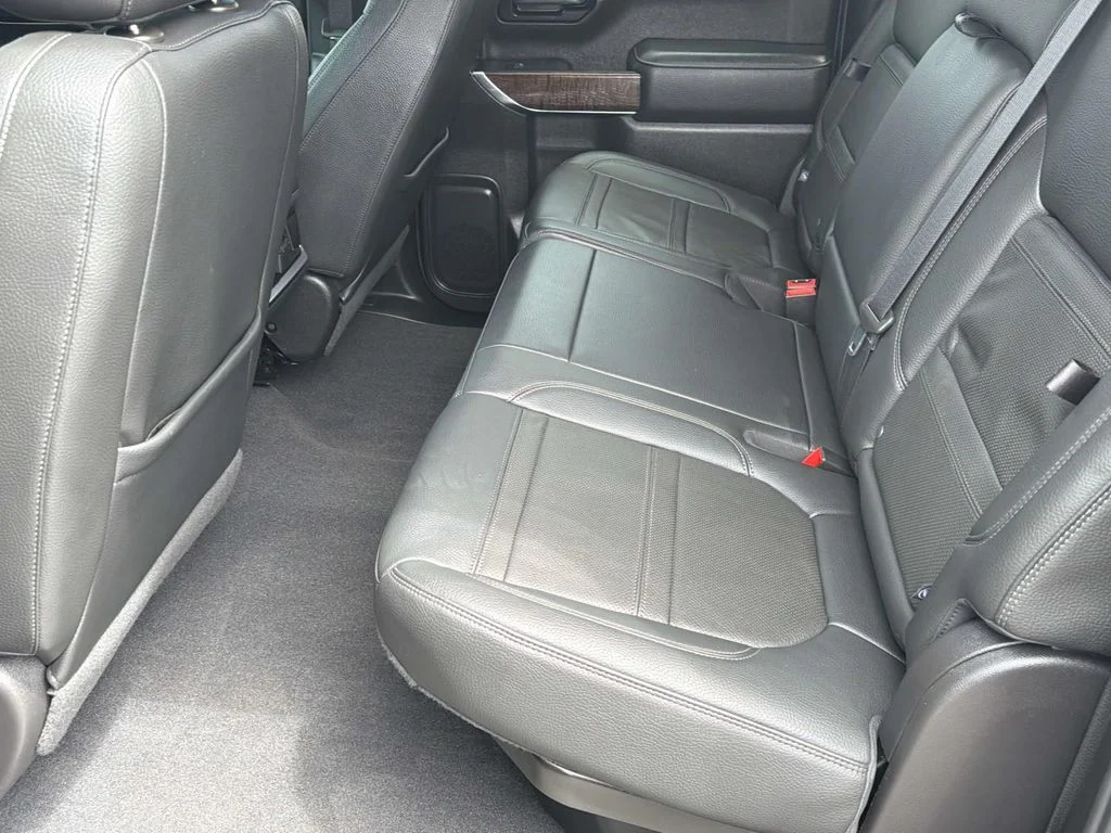 Used 2022 Onyx Black GMC Denali image 34