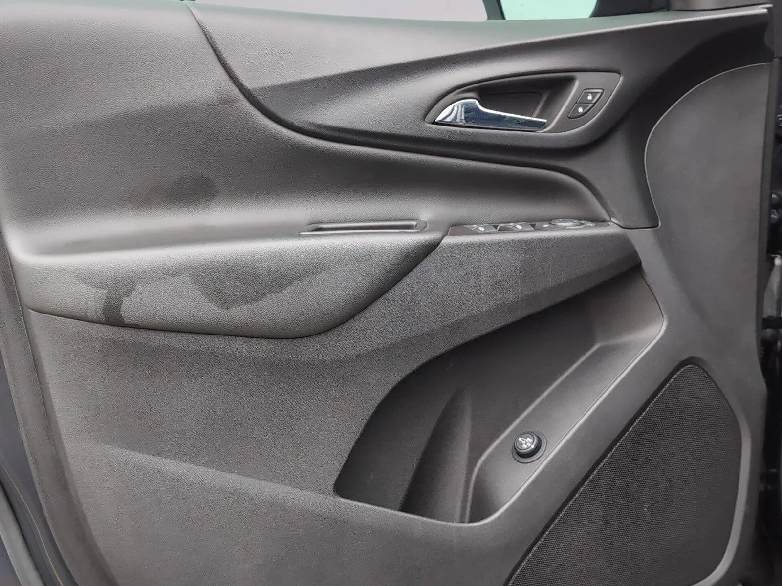 Used 2022 Iron Gray Metallic Chevrolet LT image 14