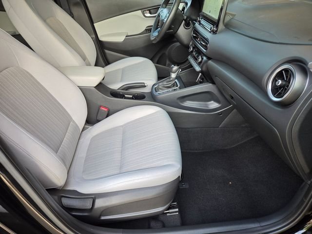 Used 2023 Black Hyundai SEL image 27