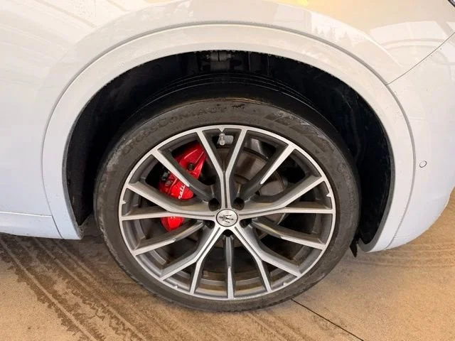 Certified Used 2023 Bianco Astro Metallic Maserati Modena image 10