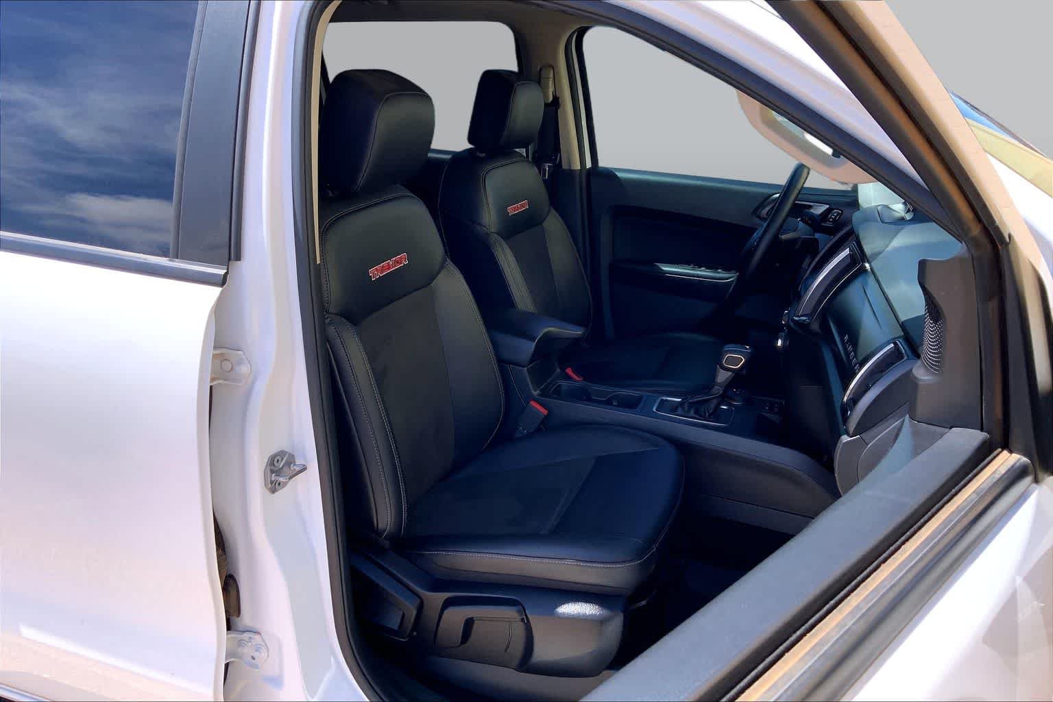 Used 2023 Oxford White Ford XLT image 9