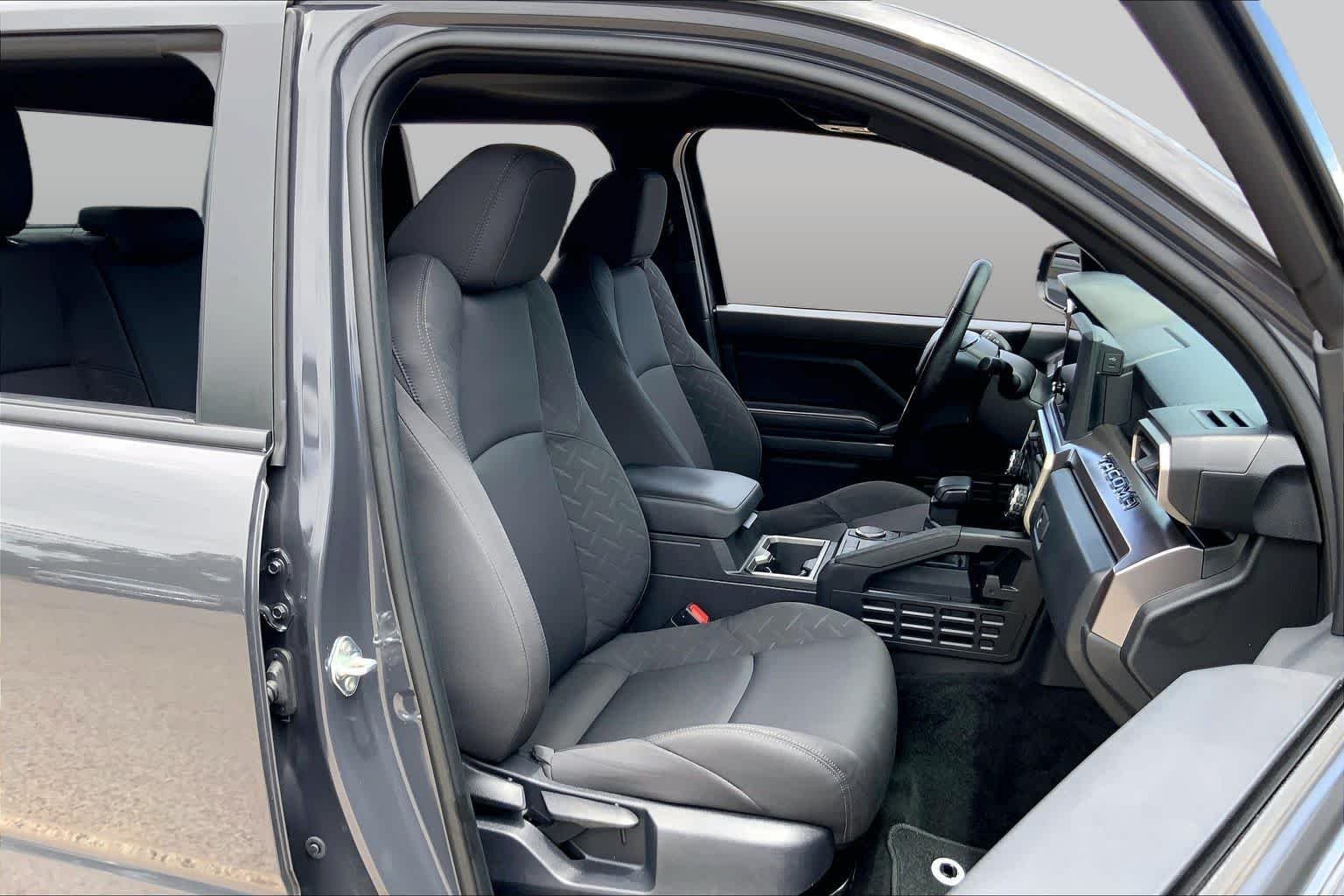 Used 2024 Underground Toyota SR5 image 9