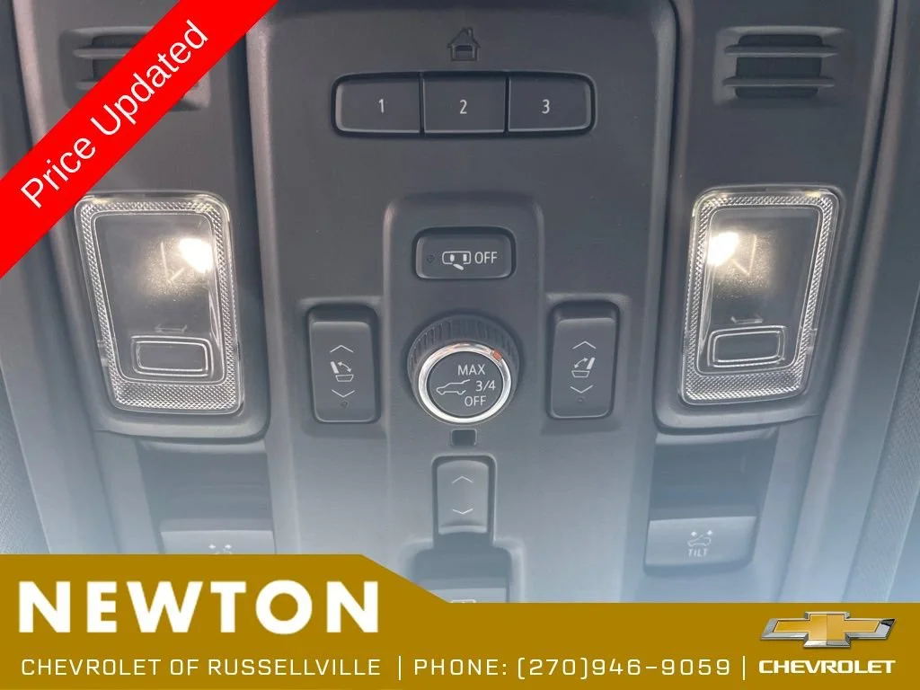 Used 2021 GRAYWOOD METALLIC Chevrolet High Country image 17