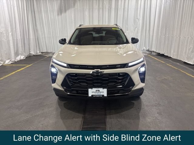 New 2026 White Sands Chevrolet ACTIV image 9