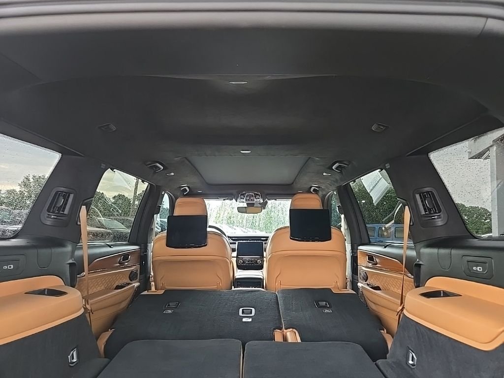 Used 2024 Black Jeep Summit image 120