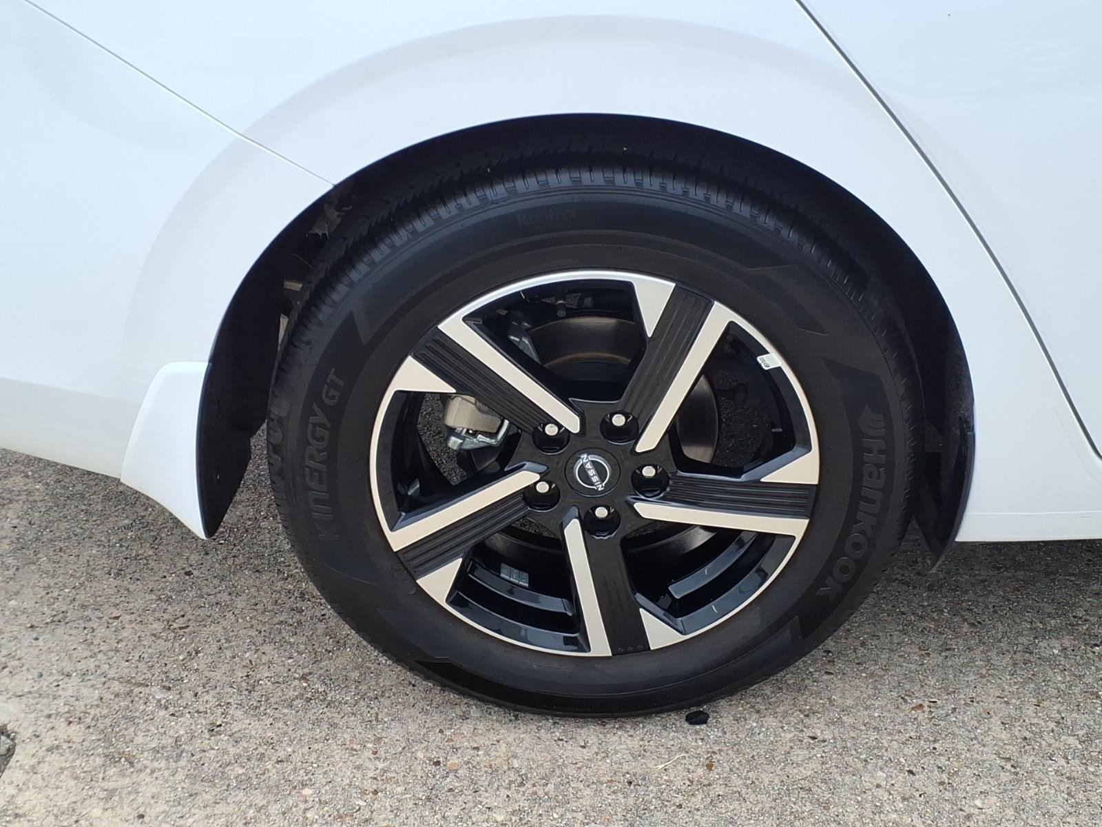 2025 Nissan Sentra SV White at Robbins Nissan