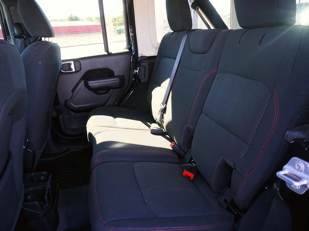 2023 Jeep Wrangler 4-Door Rubicon - Photo 35