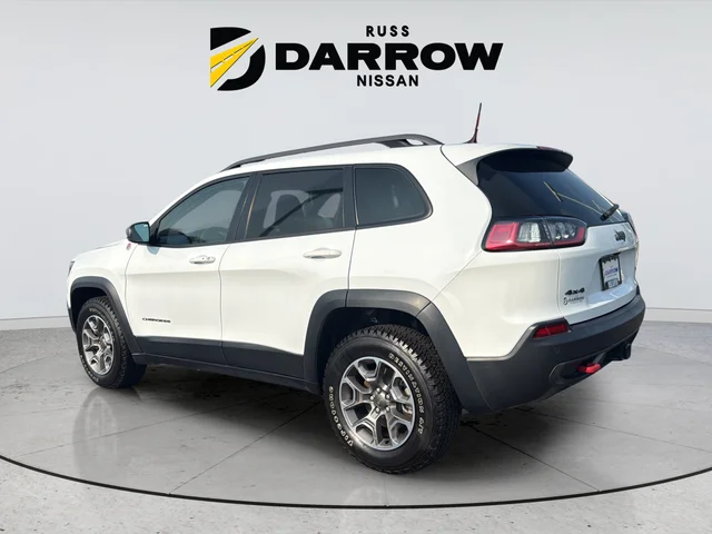 Used 2021 White Jeep Trailhawk image 3