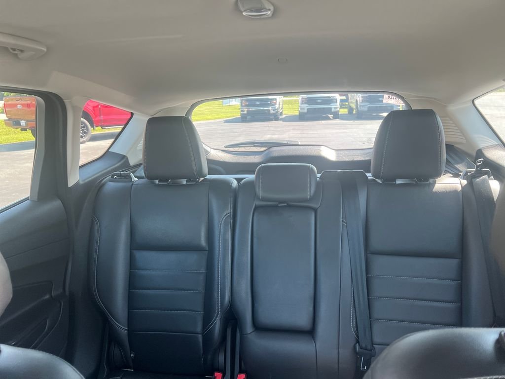 Used 2016 Blue Ford SEL image 19