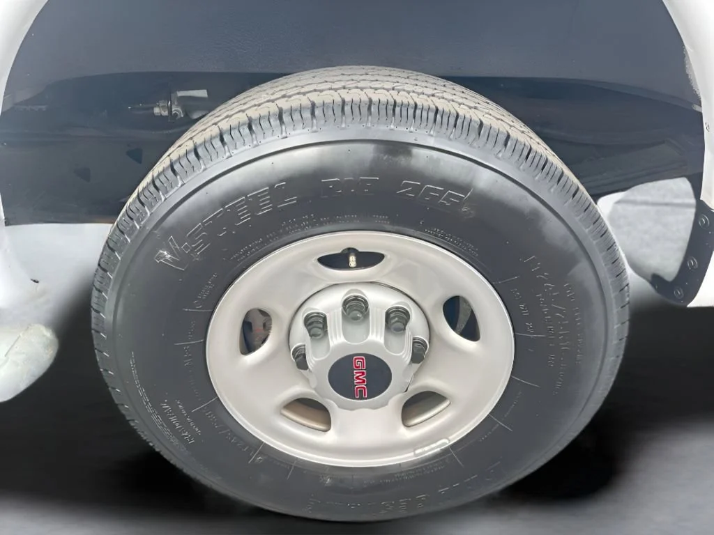 Used 2023 Summit White GMC Work Van image 31