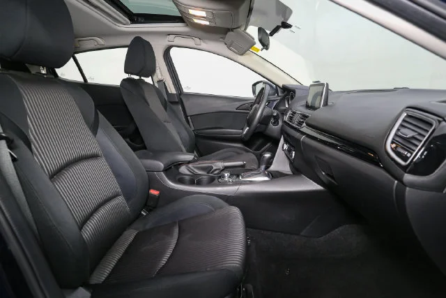 Used 2015 Blue Mazda i Touring image 16