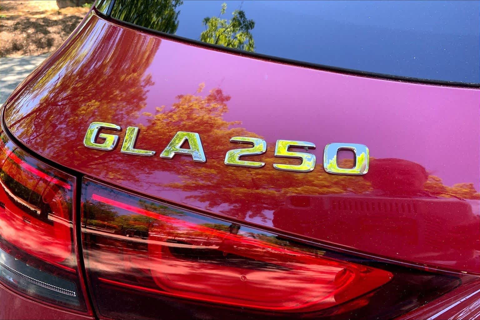 Used 2021 Patagonia Red Metallic Mercedes-Benz GLA 250 image 9