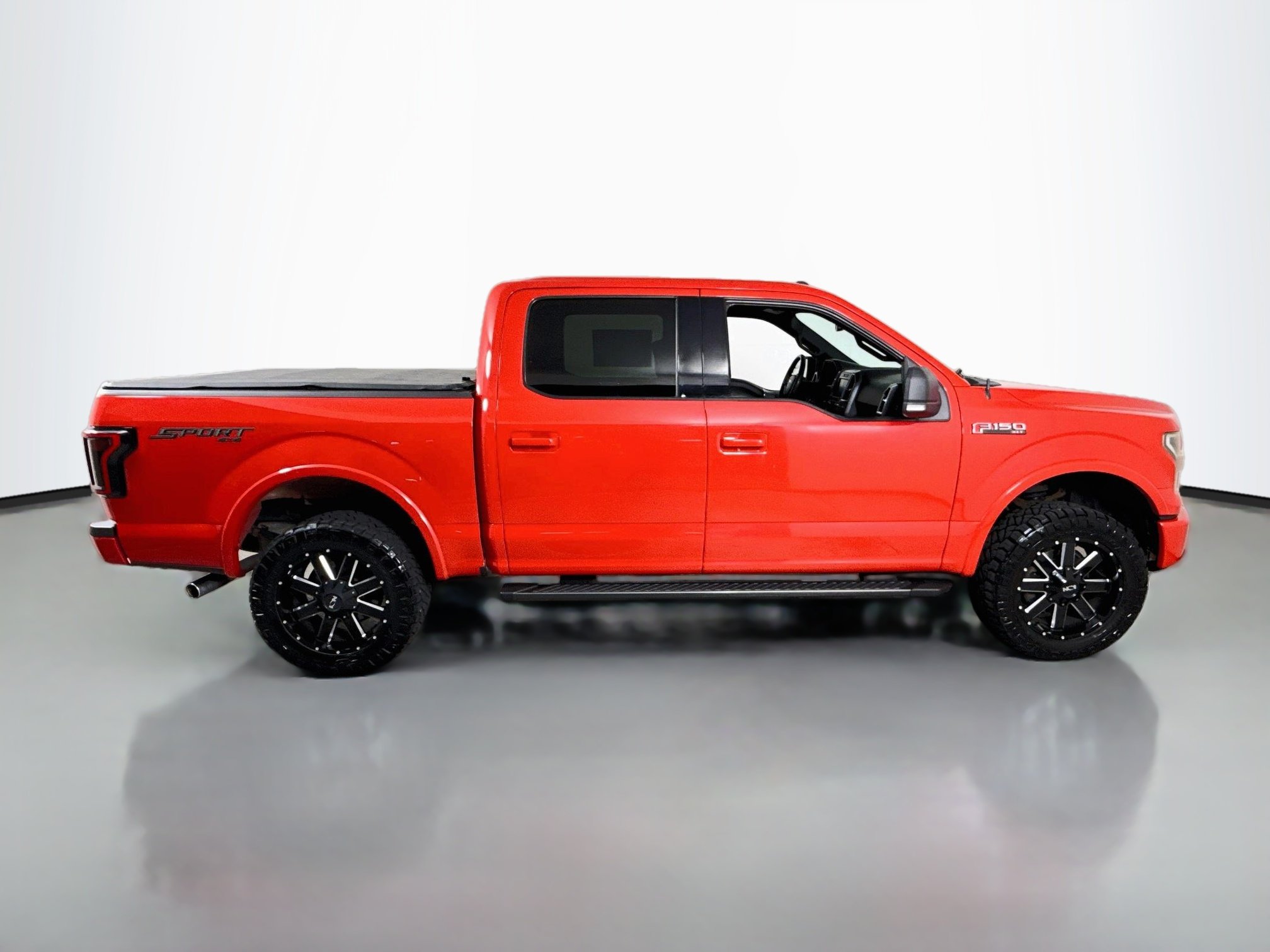 Used 2015 Race Red Ford XLT image 8
