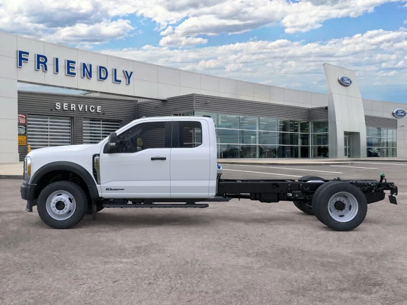 New 2026 Oxford White Ford F-550® XL image 3