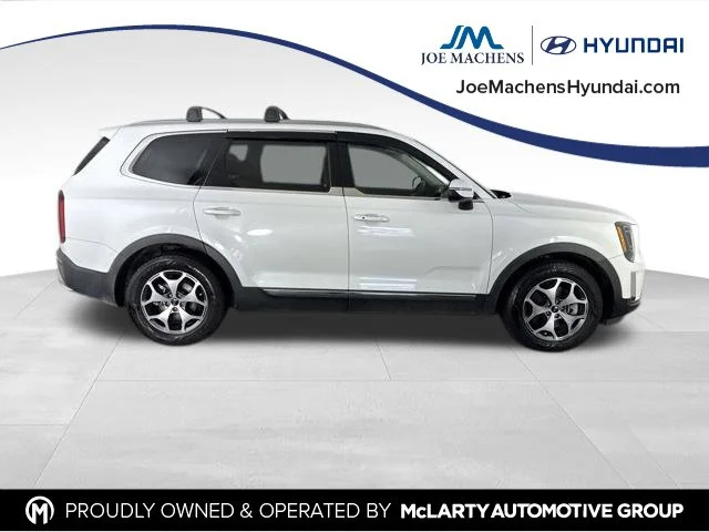 Used 2020 White Kia EX image 4