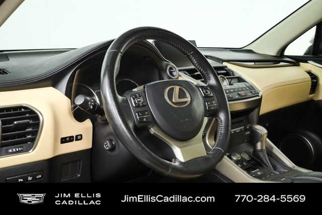 Used 2017 -select- Lexus NX 300h image 4