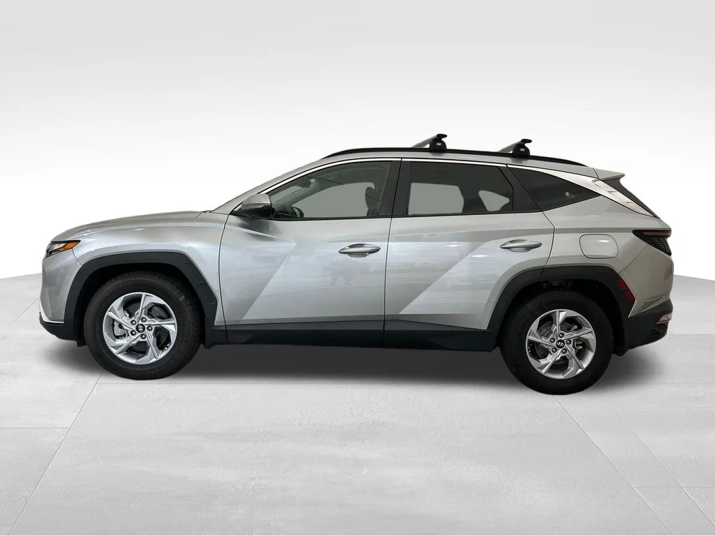 Used 2023 Silver Hyundai SEL image 2