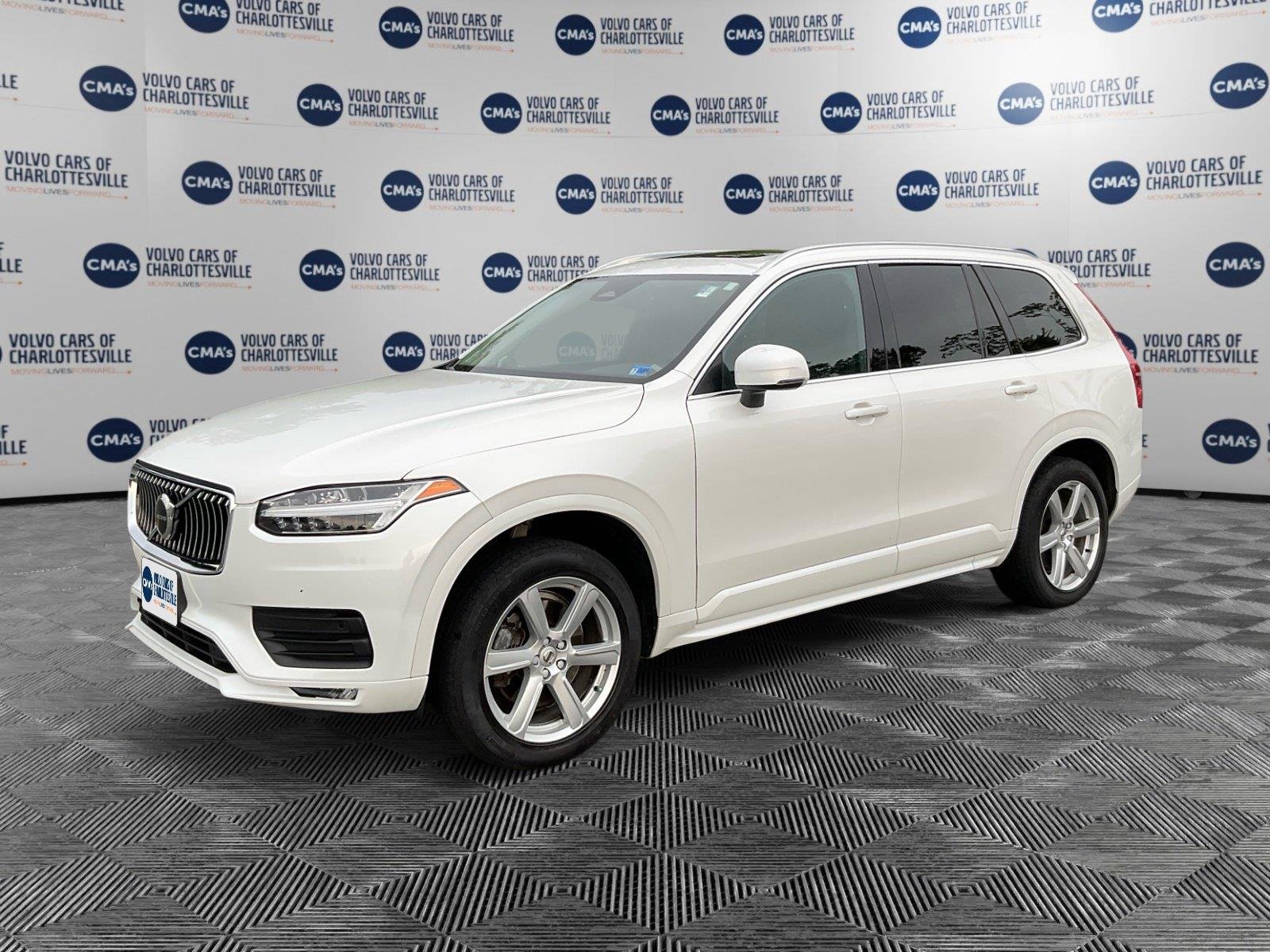 Used 2023 Crystal White Metallic Volvo Core image 1