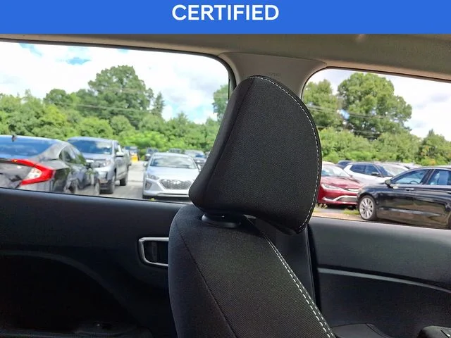 Used 2023 Green Hyundai SEL image 13