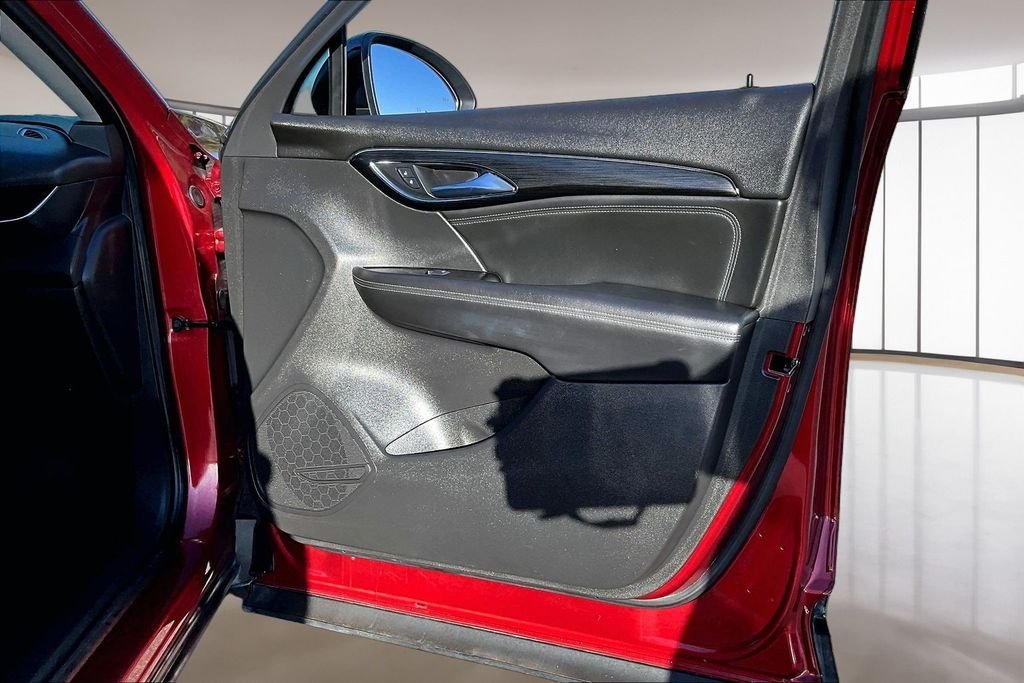 Used 2022 Red Buick Preferred image 19