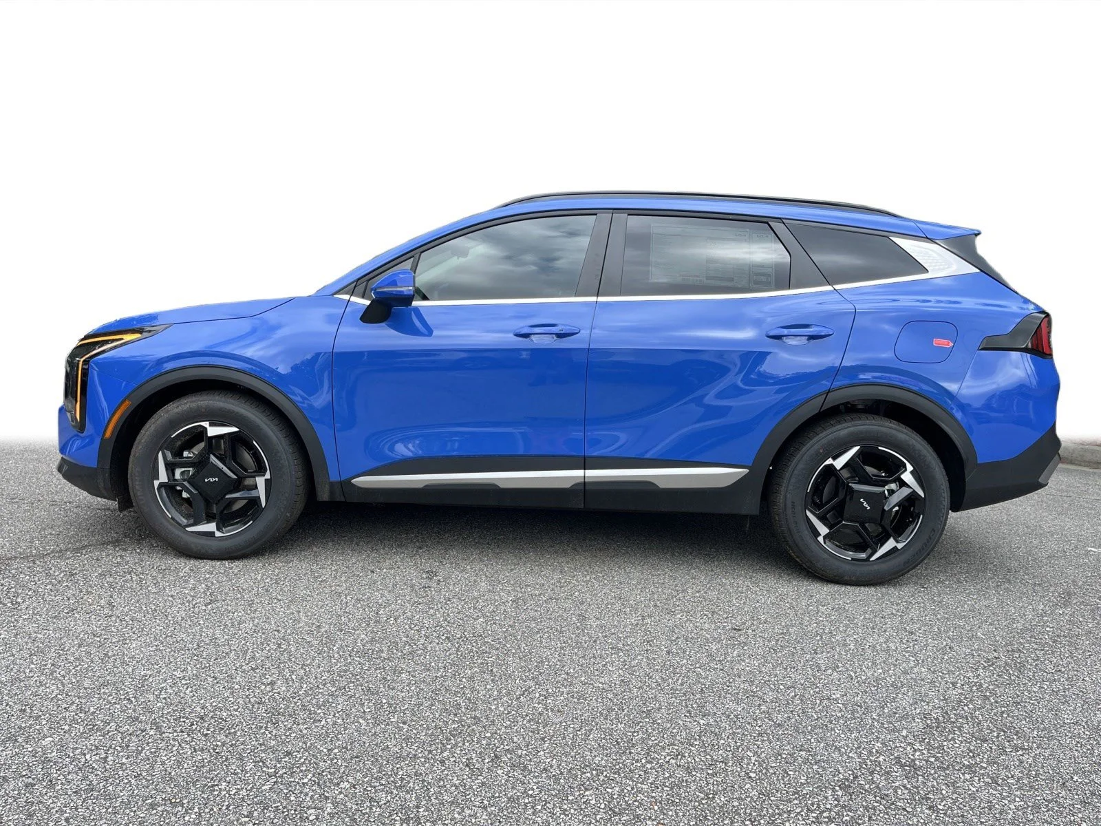 2026 Kia Sportage EX - Photo 23