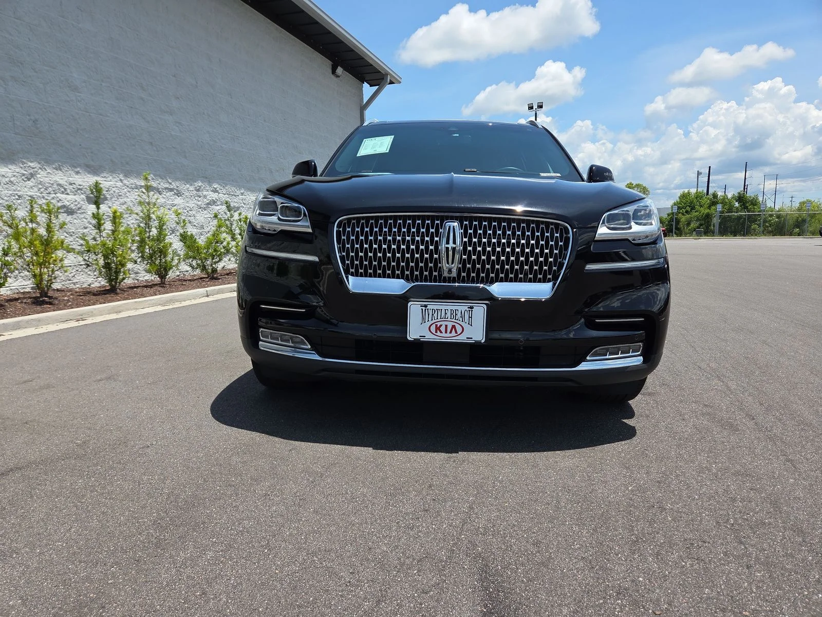 Used 2024 Black Metallic Lincoln Reserve image 6