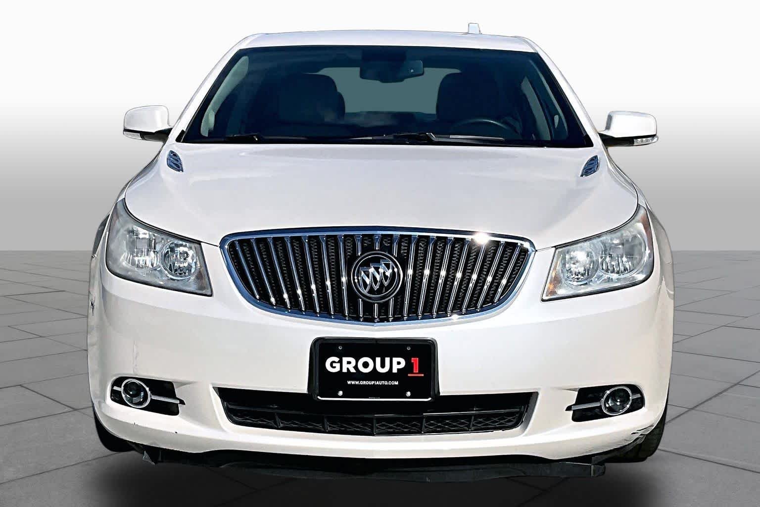 Used 2013 White Diamond Tricoat Buick Leather image 4