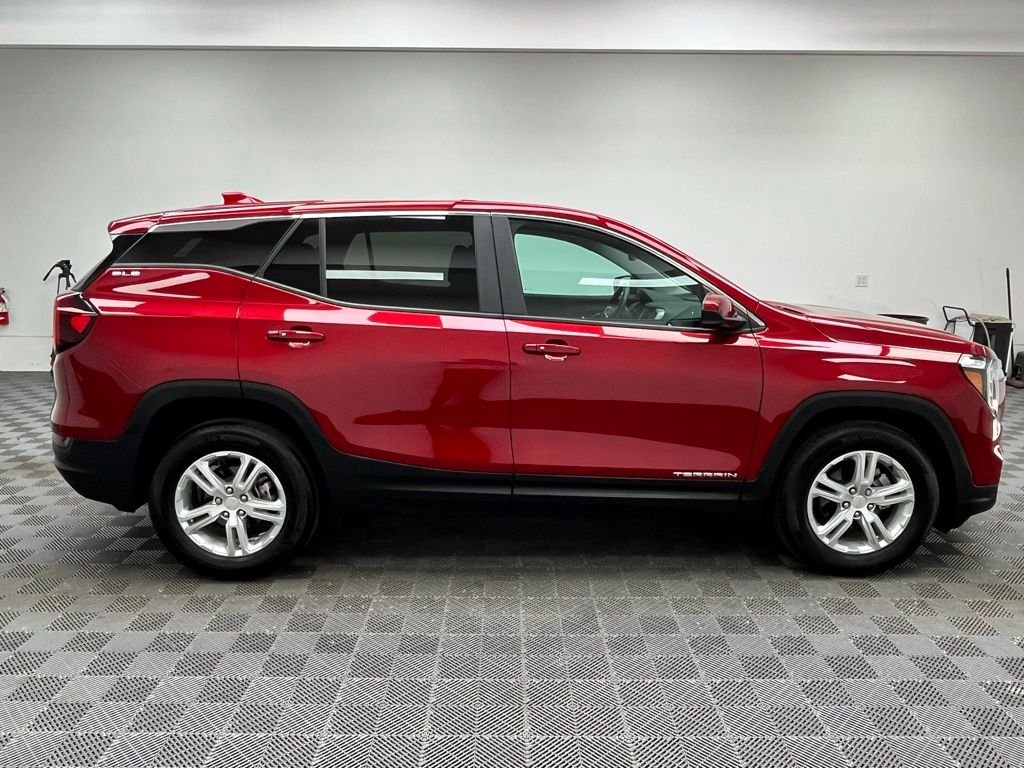 Used 2023 Volcanic Red GMC SLE image 7